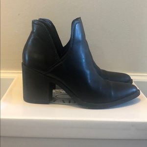 Steven madden ankle booties